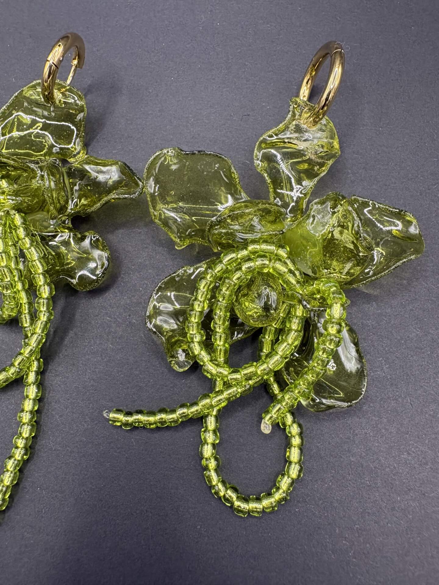 Pendientes Amaranto Oliva Corto