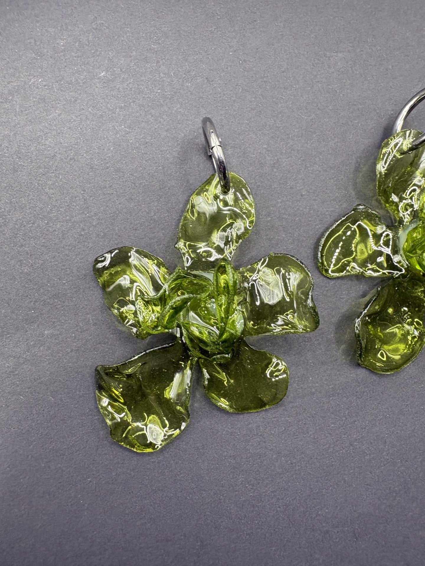 Pendientes Magnolia Verde Oliva