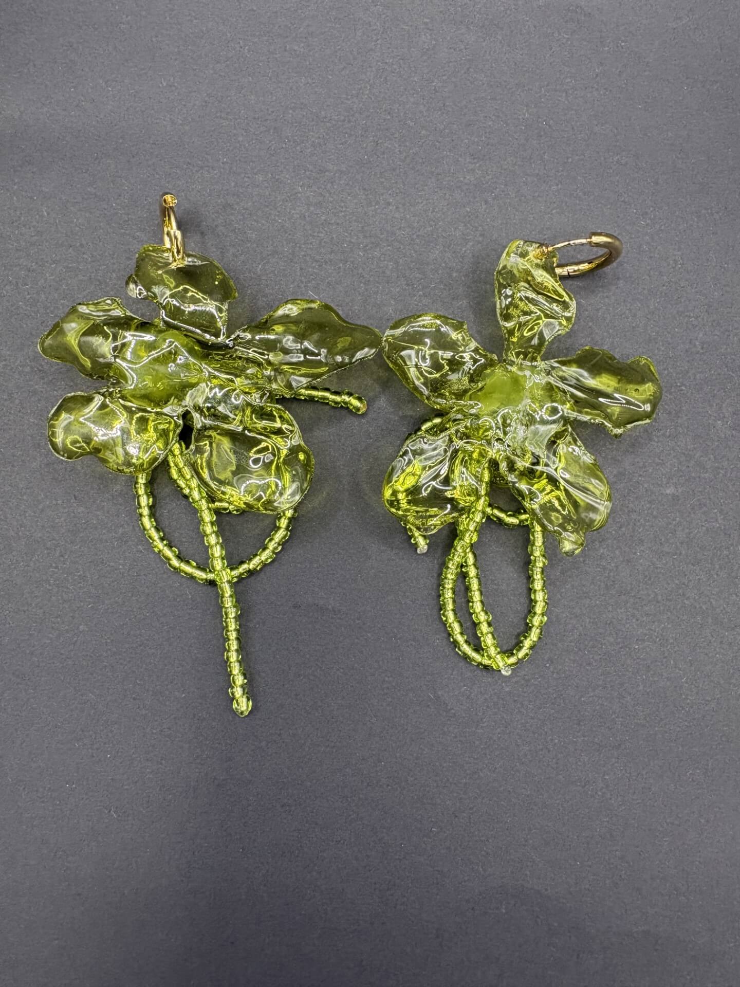 Pendientes Amaranto Oliva Corto