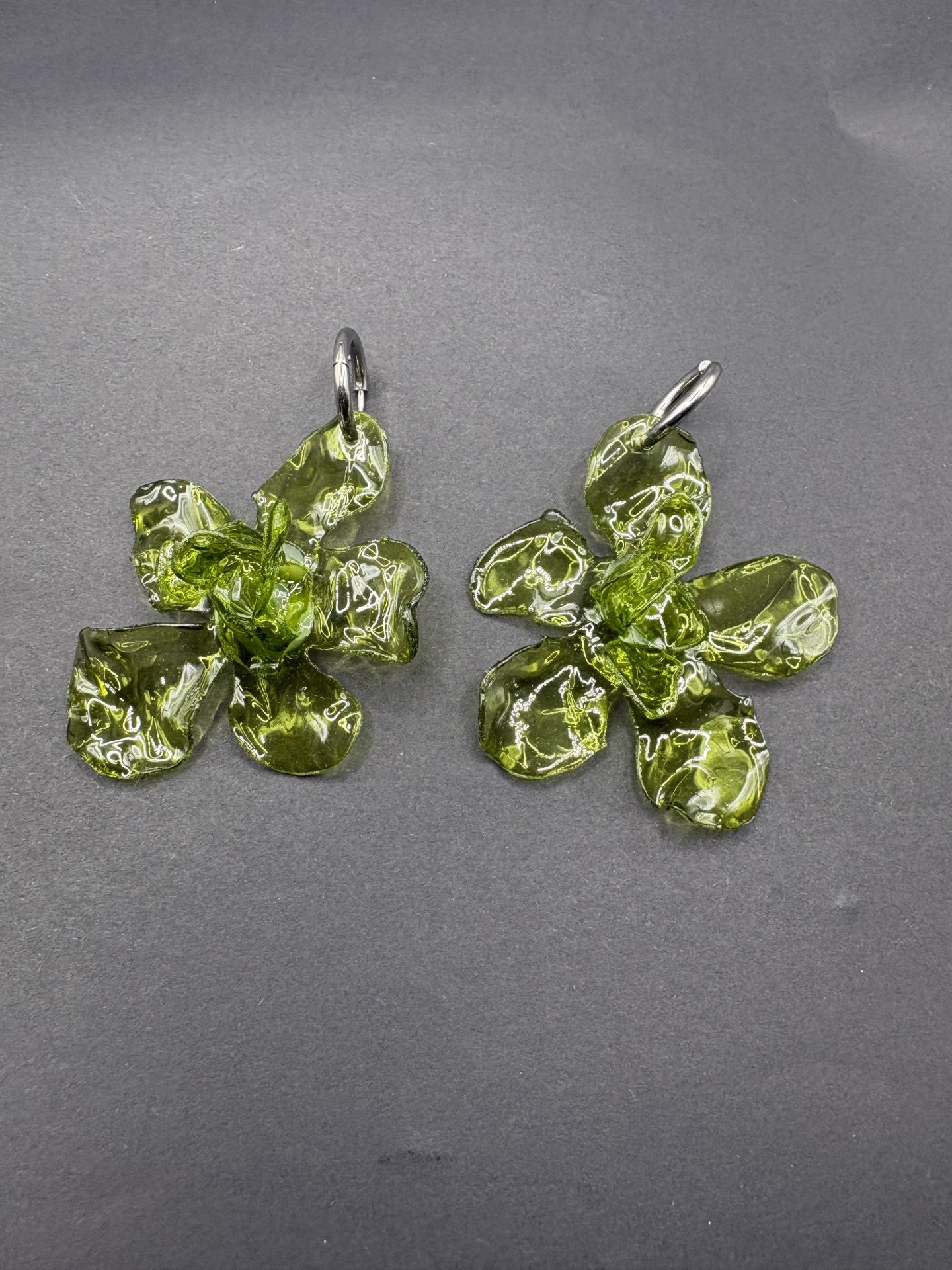 Pendientes Magnolia Verde Oliva