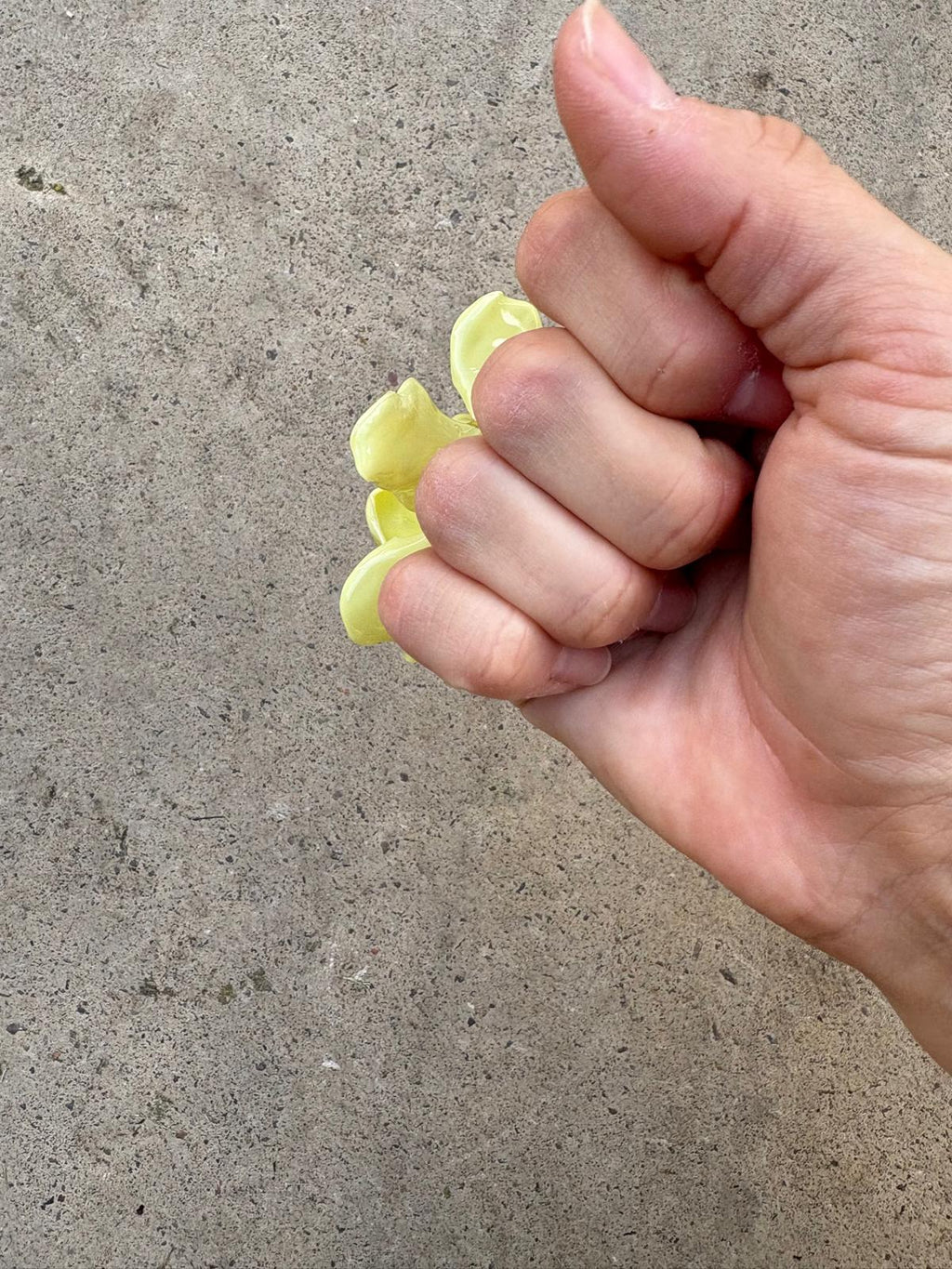 Anillo Flor Amarillo Pastel