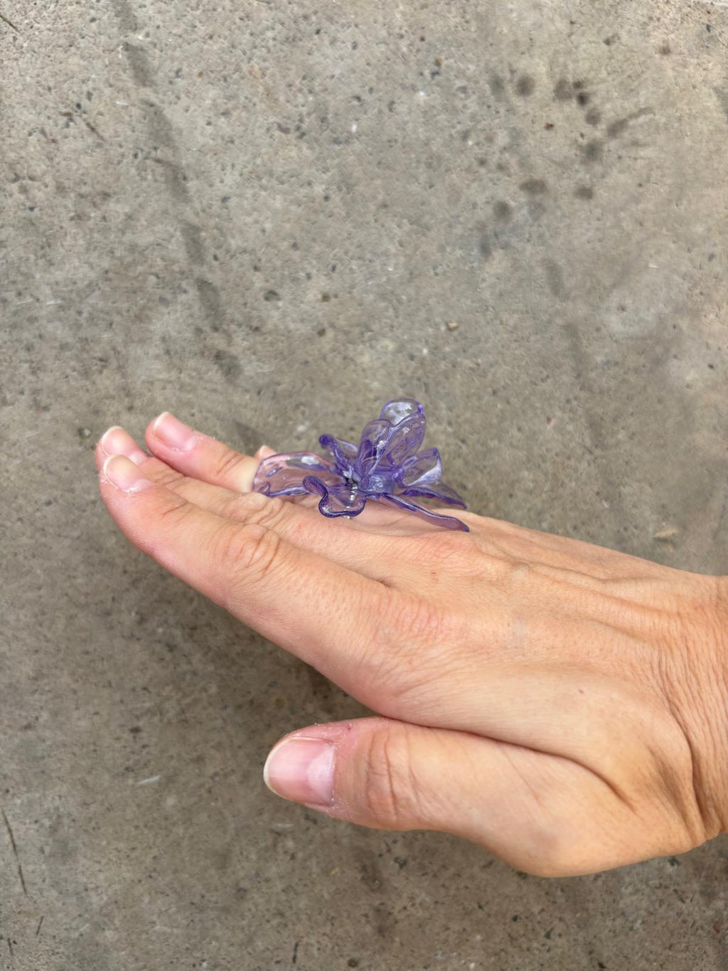 Anillo Flor Grande Lila