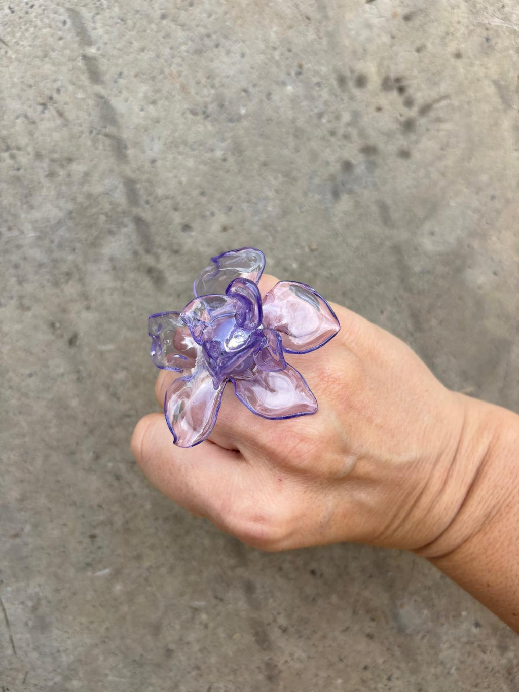 Anillo Flor Grande Lila