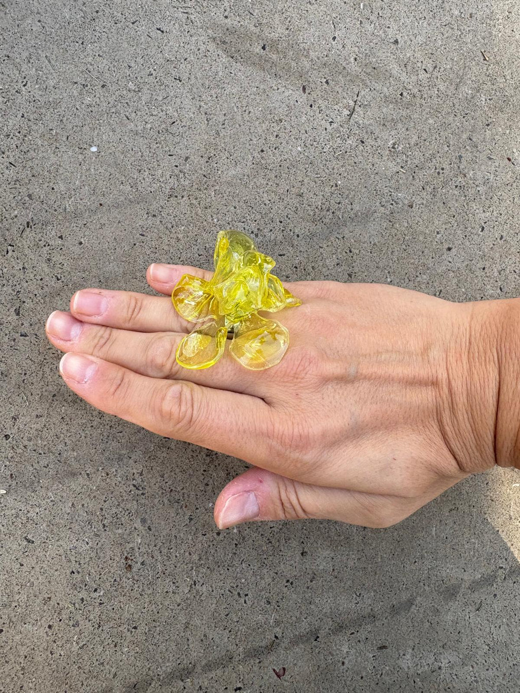 Anillo Flor grande Amarillo
