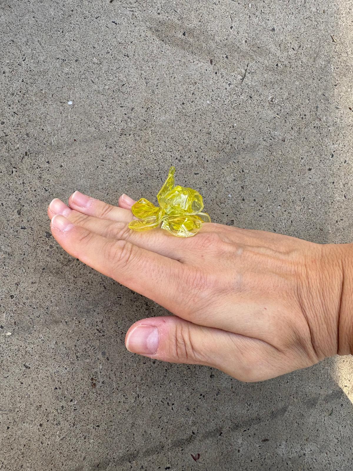 Anillo Flor grande Amarillo