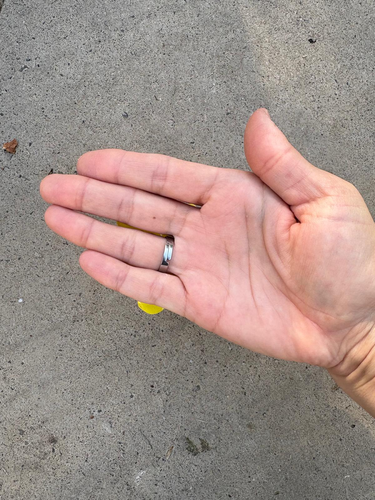 Anillo flor amarillo