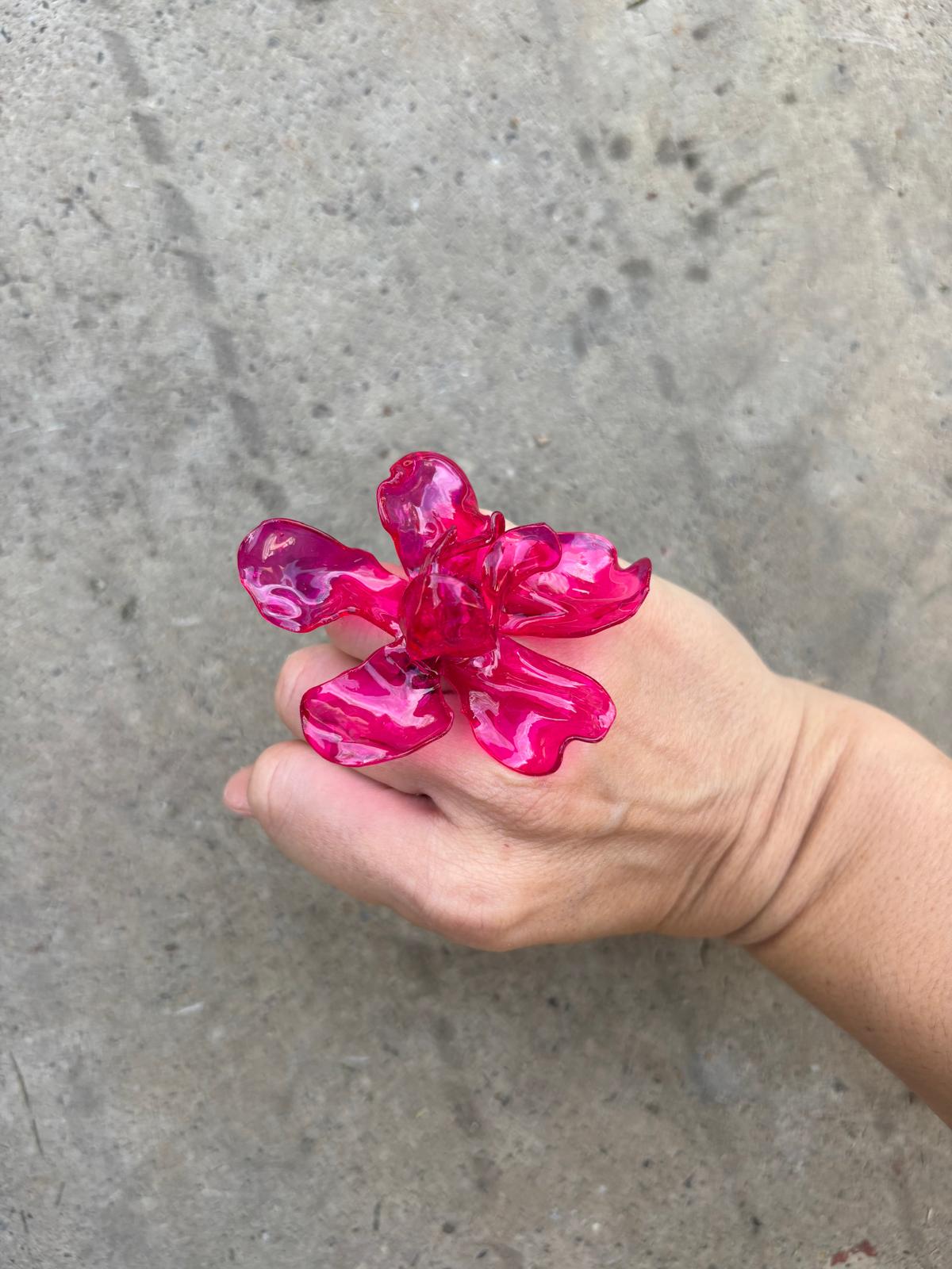 Anillo flor fucsia