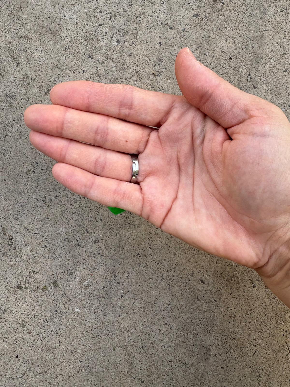 Anillo flor grande verde