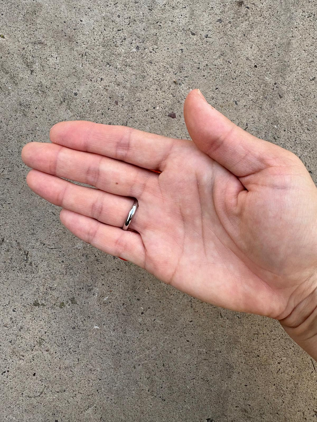 Anillo flor naranja opaco