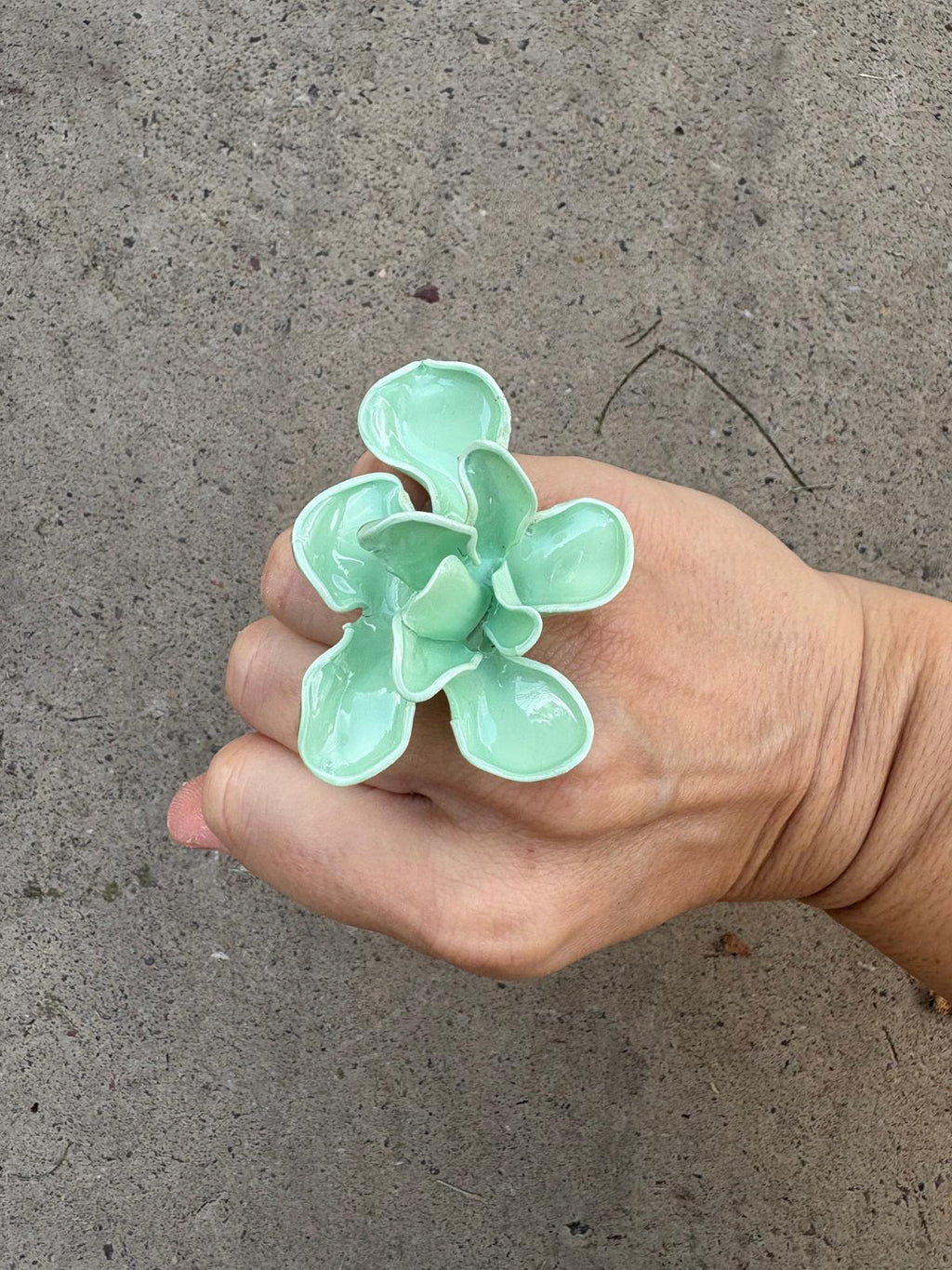 Anillo flor verde menta