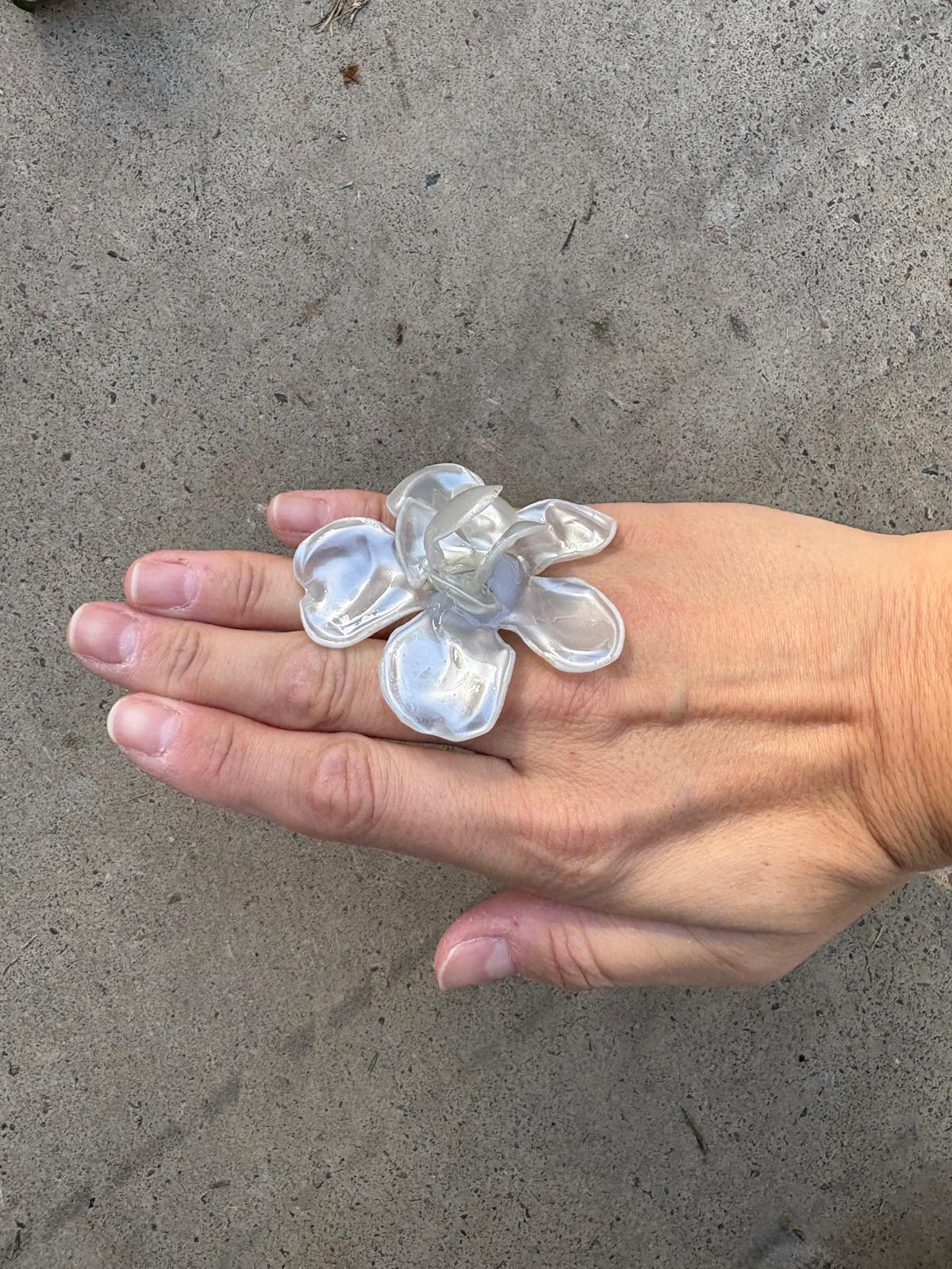 Anillo original color perla