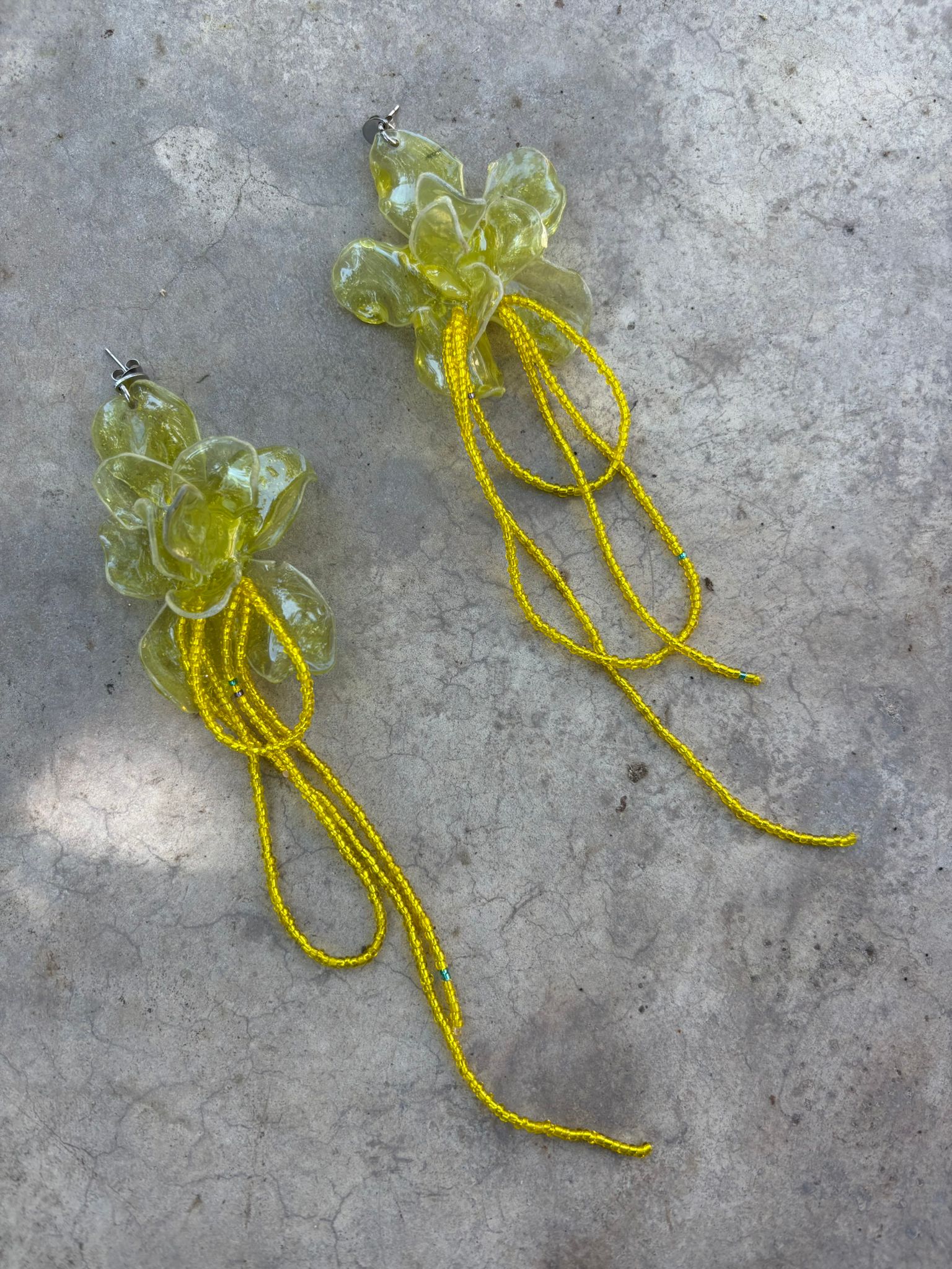 Pendientes flor amarillo