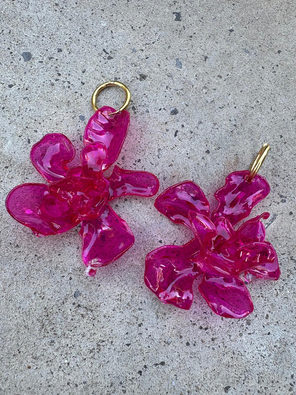 Pendientes flor fucsya grandes