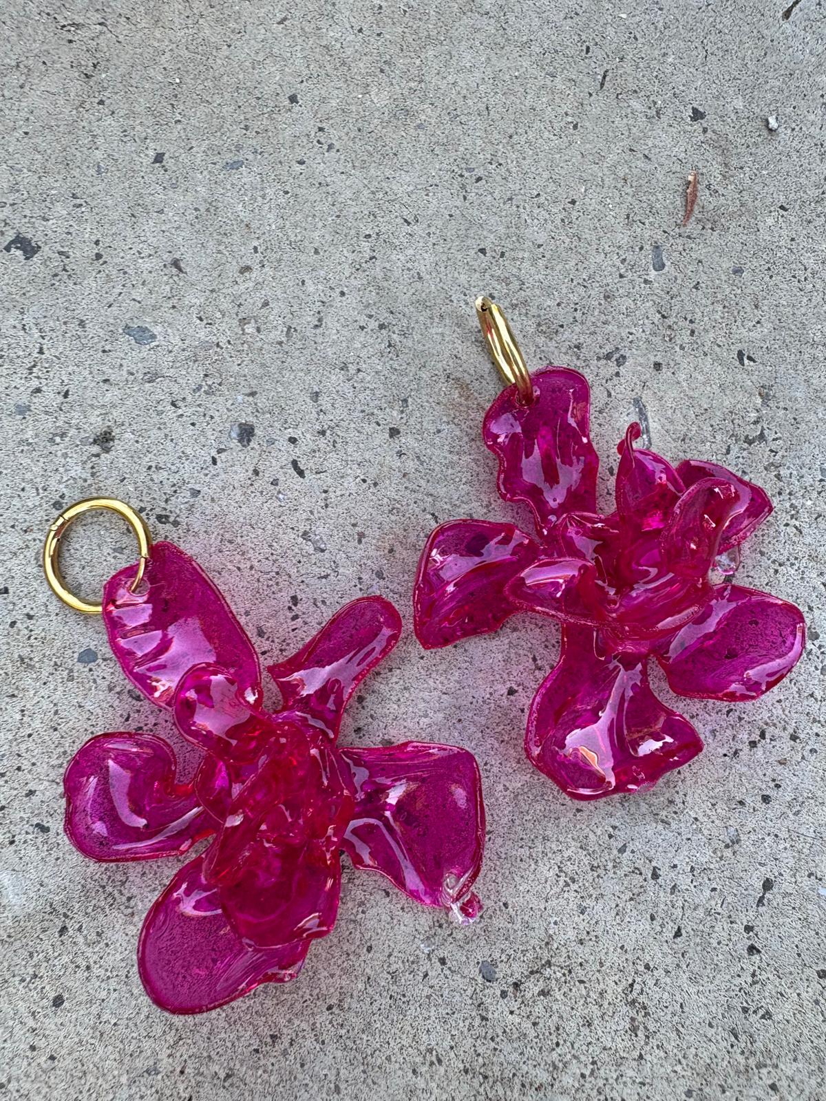 Pendientes flor fucsya grandes