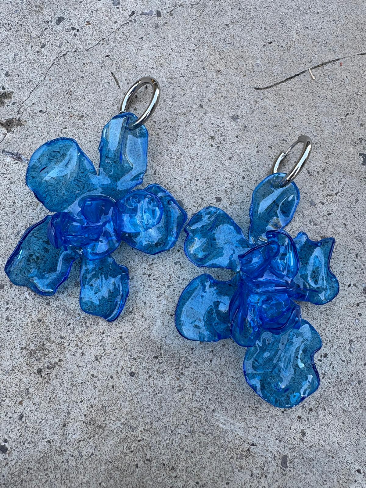 Pendientes flor grande azul