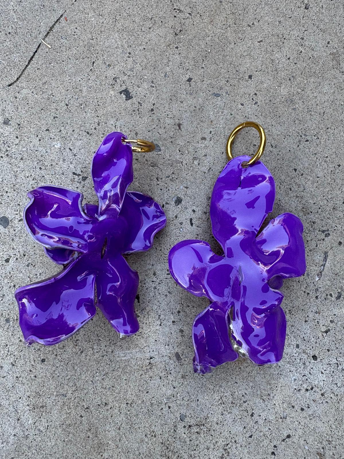 Pendientes flor grande morados
