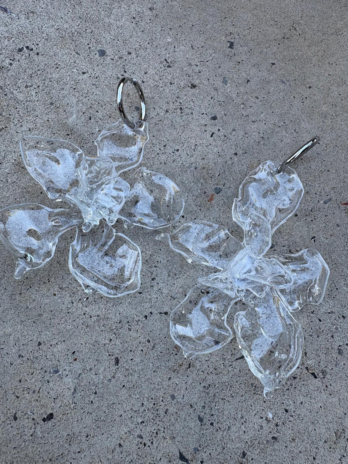 Pendientes llamativos flor