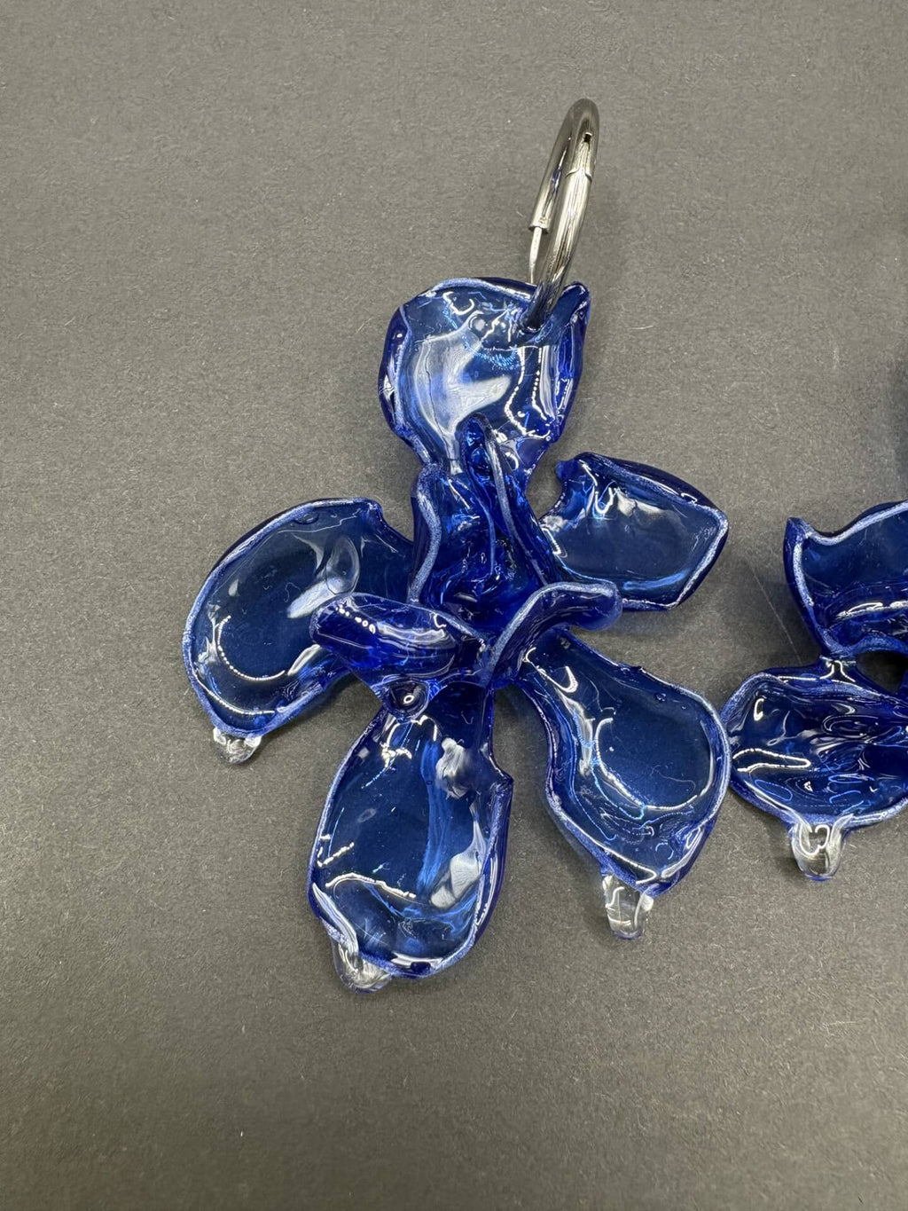Pendientes Magnolia Azul marino