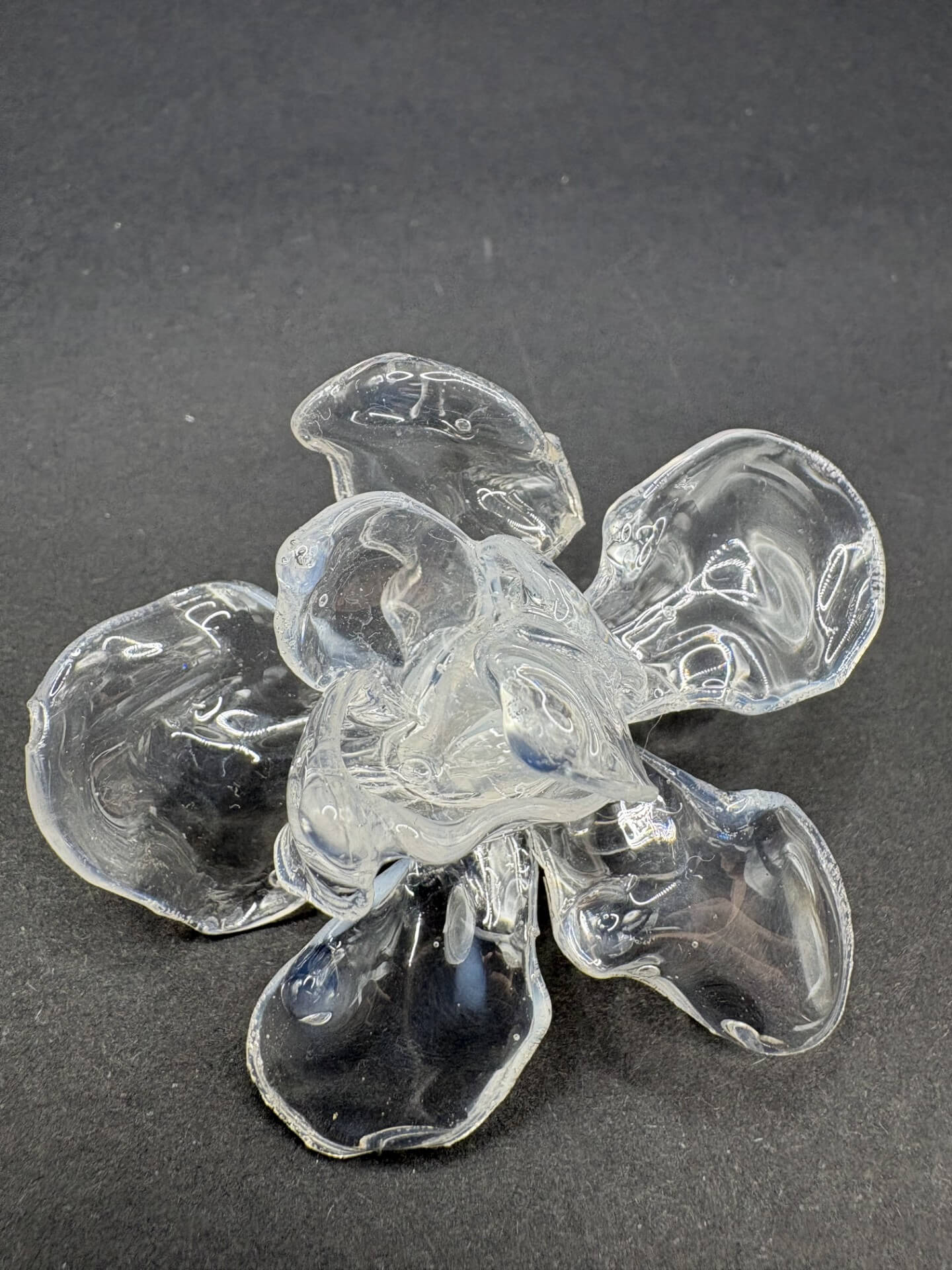 Anillo Magnolia transparente