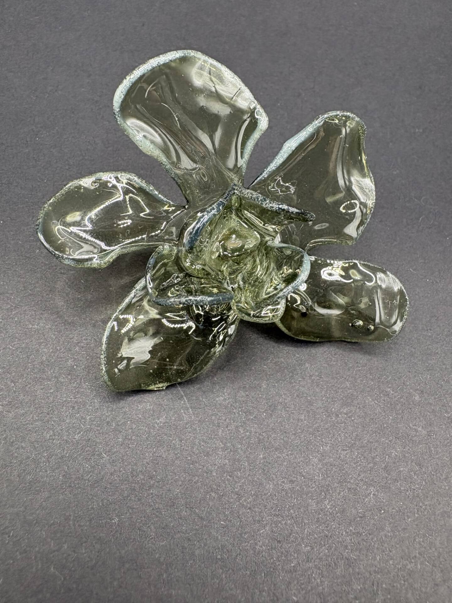 Anillo Magnolia Gris