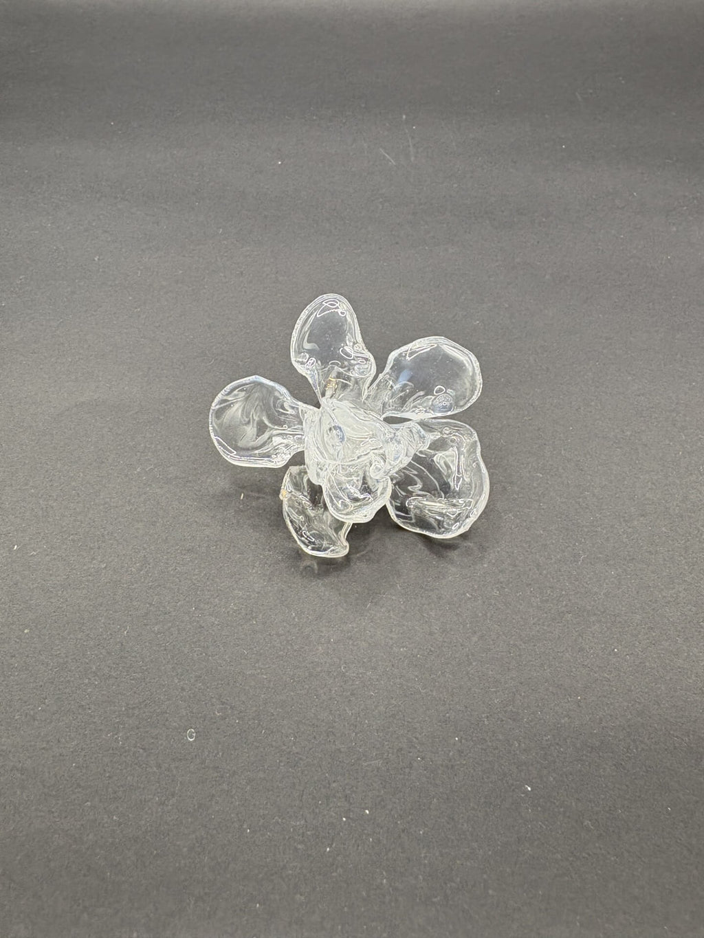 Anillo Magnolia transparente