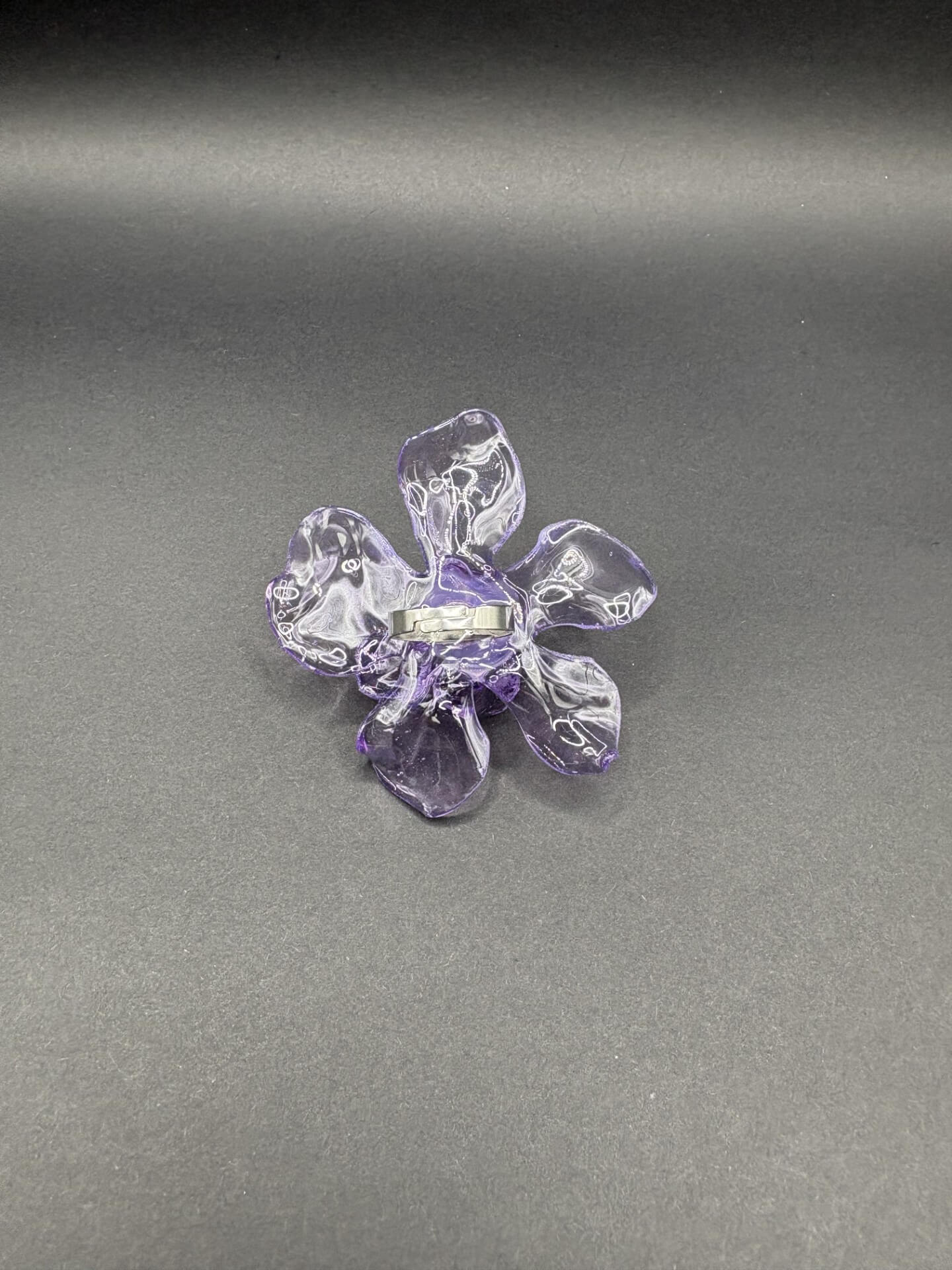 Anillo Magnolia lila