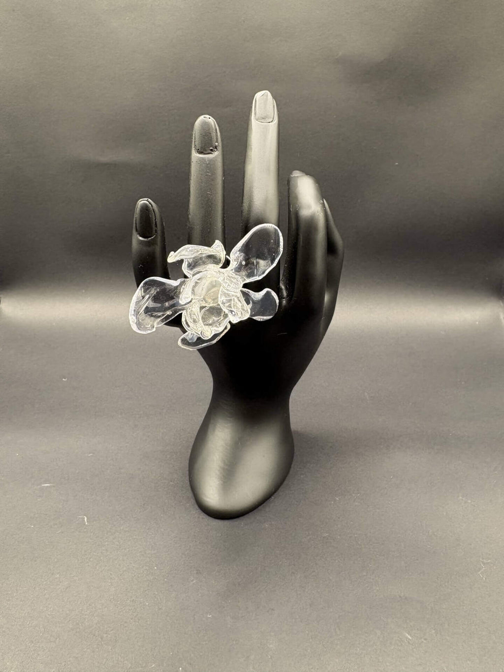 Anillo Magnolia transparente