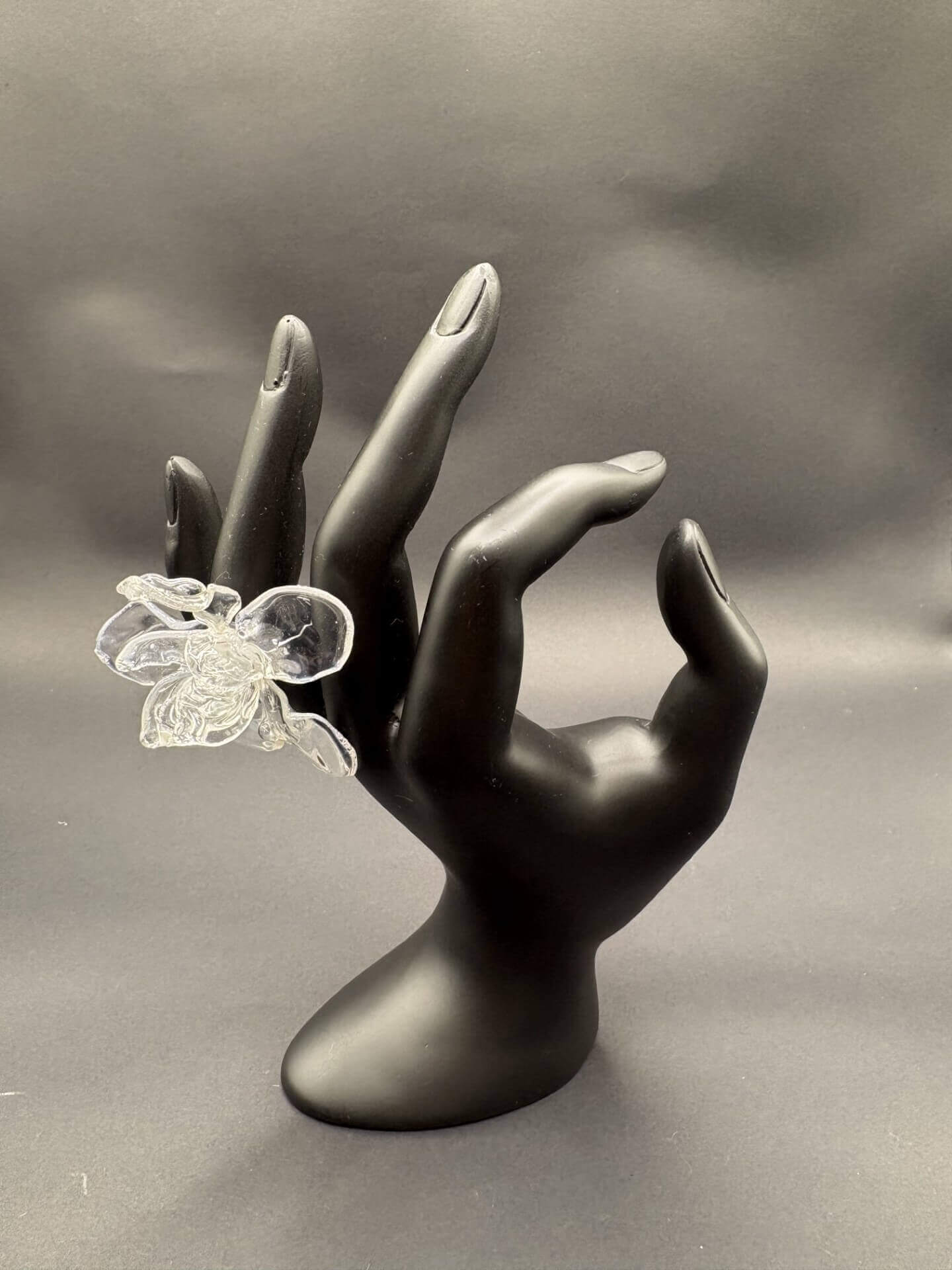 Anillo Magnolia transparente