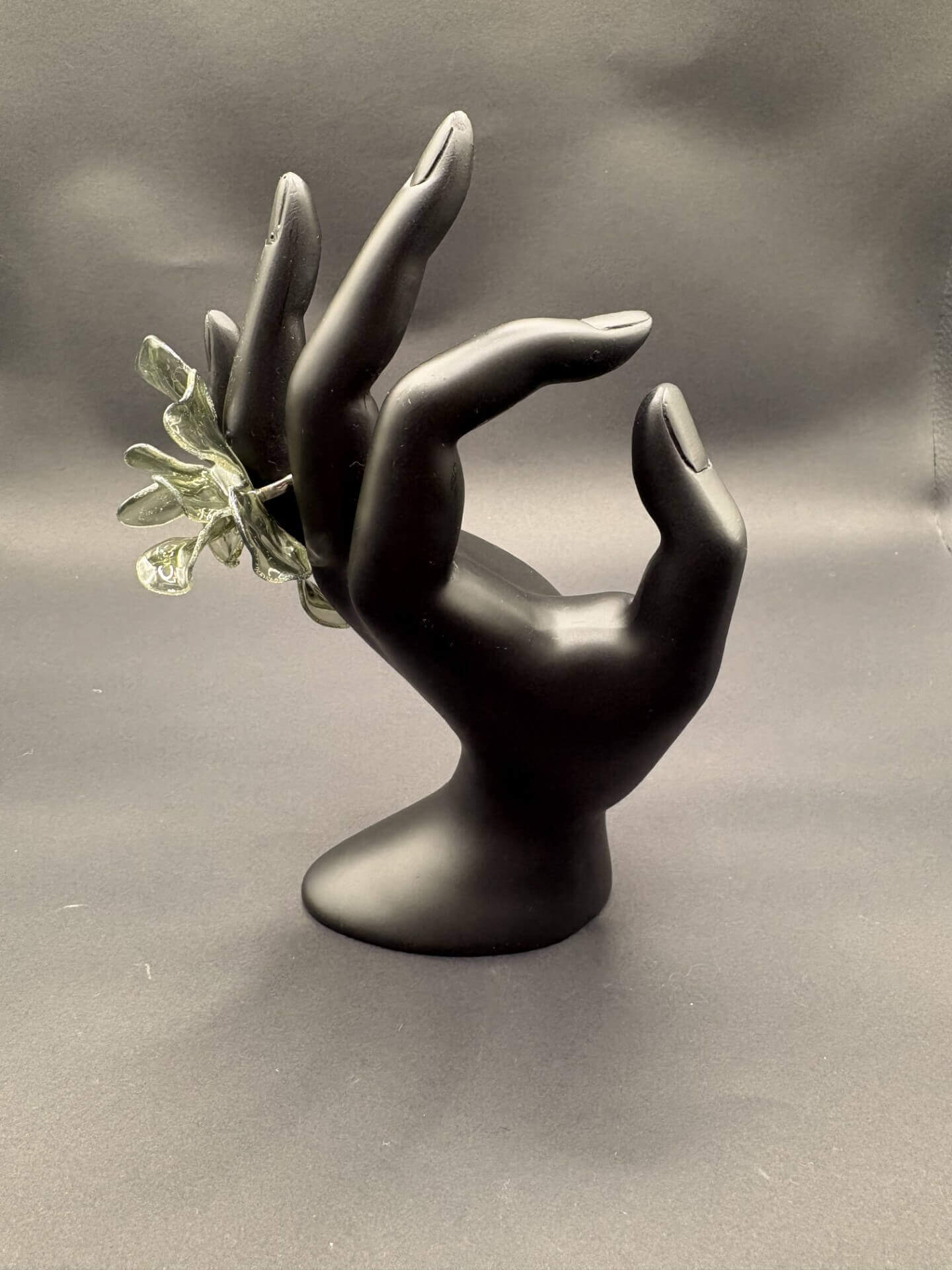 Anillo Magnolia Gris