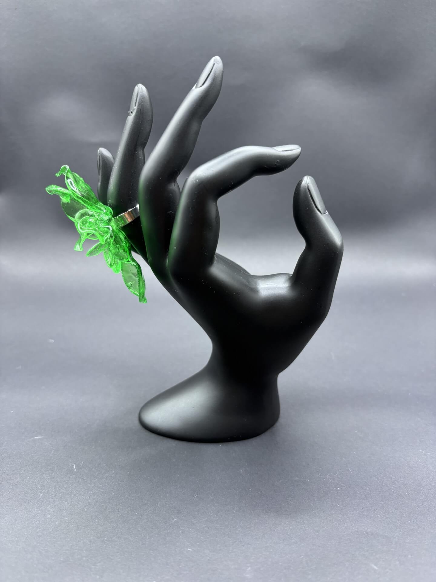 Anillo Magnolia Verde Transparente